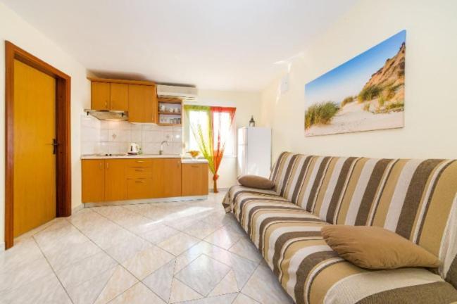 Apartments Elvir 닌 외부 사진